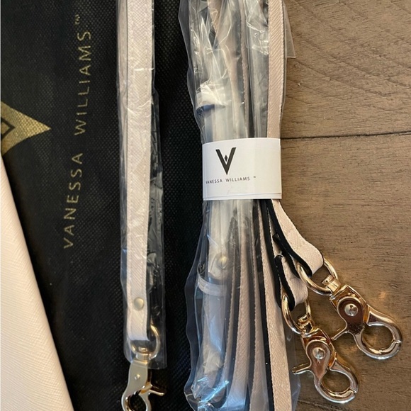 VANESSA WILLIAMS Lush Collection LUSH CLUTCH Shoulder Bag -NWT- IN PLASTIC- - Picture 3 of 6